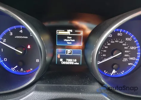 2015 Subaru Outback 2.5I Limited z USA, uszkodzony, nr VIN 4S4BSALC4F3309357